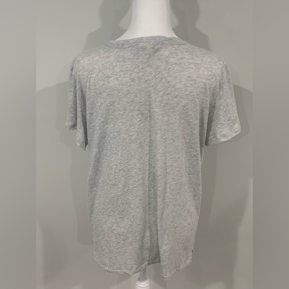 VS PINK tshirt - Picture 2 of 4